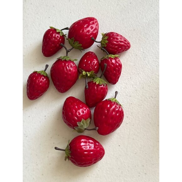 Wire Basket With Artificial Fruit Set - Strawberries Apples Orange Pear Grapes - Picture 5 of 8